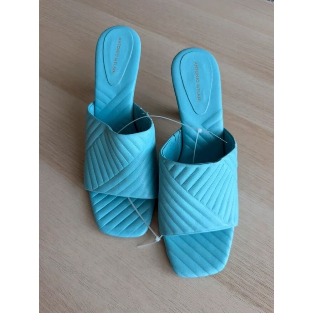 Antonio Melani Mazie Leather Square Toe Sandals 9.5 Sky Blue Quilted Heel Mule